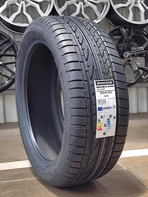Par de Llantas Bridgestone Dueler H/P sport 255/45/R20 Runflat