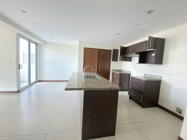 Apartamento en alquiler en Sabana- Torre  . Excelente ubicación
