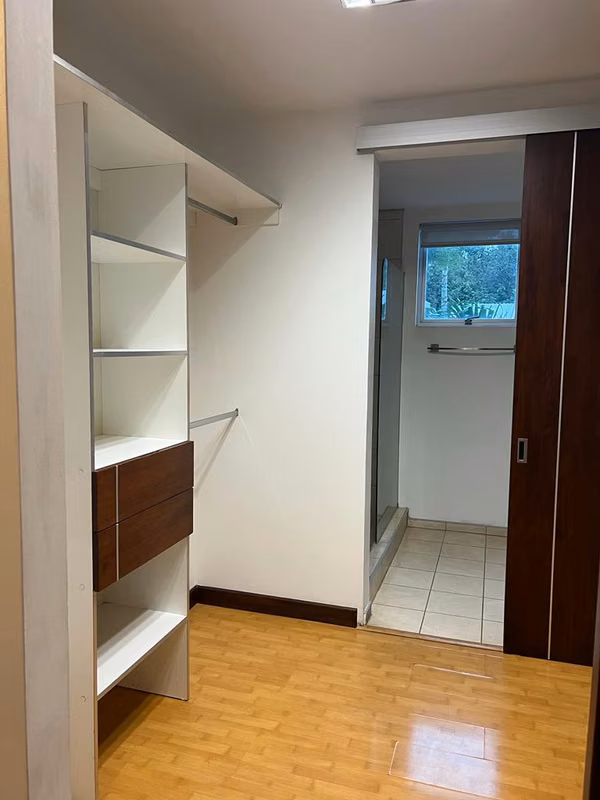 Beautiful Condo, the best location: 2 bed, 2 baths, 2 cars, garden.