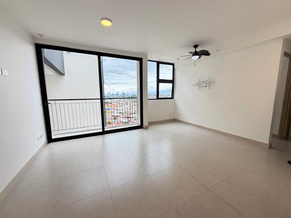 ¡Para Estrenar! Apartamento con Balcón, Parqueo Techado y Línea Blanca|Sky House, Paso Ancho