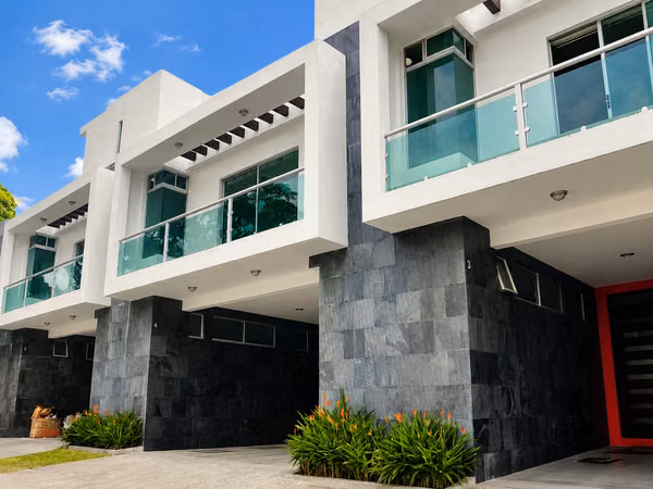 HOUSE FOR RENT IN VISTA DEL RÍO CONDOMINIUM, TREJOS MONTEALEGRE