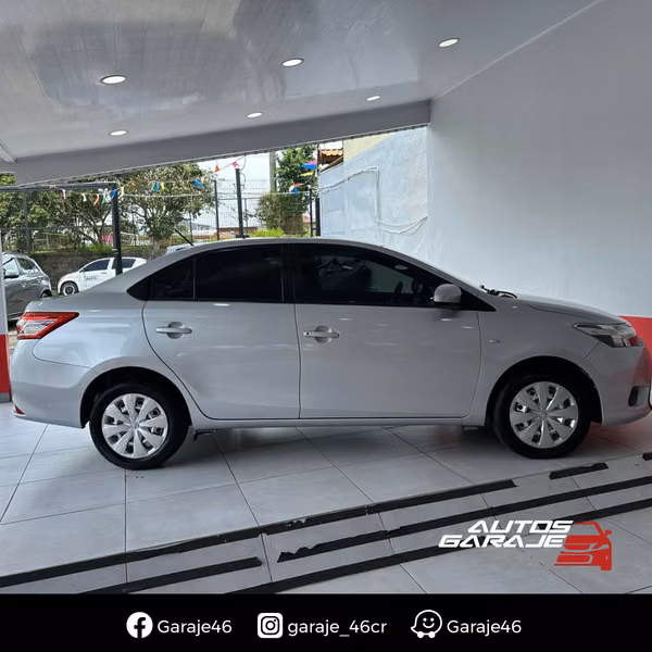 TOYOTA YARIS E 2018 Automático