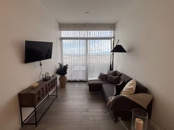 Apartamento Amoblado en Alquiler – Torre 984
