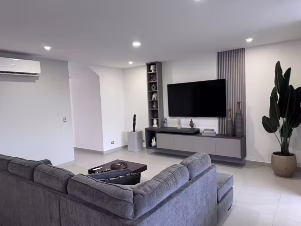 Casa Moderna en Venta en Exclusivo Condominio en Grecia