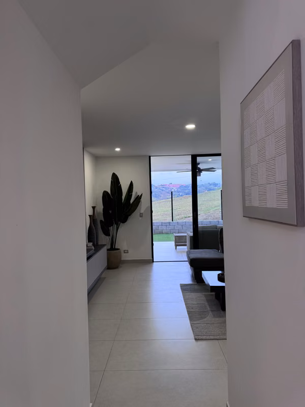 Casa Moderna en Venta en Exclusivo Condominio en Grecia