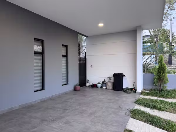 Casa Moderna en Venta en Exclusivo Condominio en Grecia