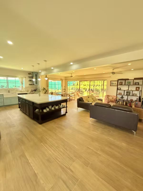 Casa en Venta 1 Piso - Residencial Los Reyes