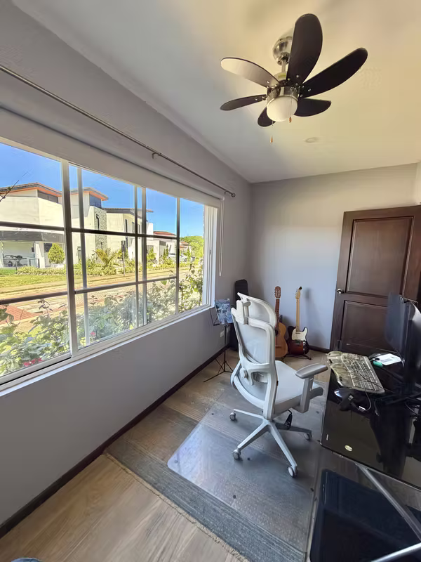 Casa en Venta 1 Piso - Residencial Los Reyes