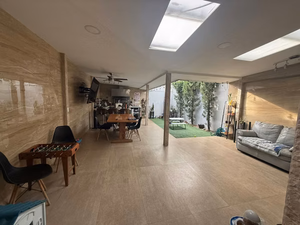 ALQUILER O VENTA CASA 3 HAB 4 PARQUEOS GUACHIPELIN DE ESCAZU CONDOMINIO RIO PALMA $2100