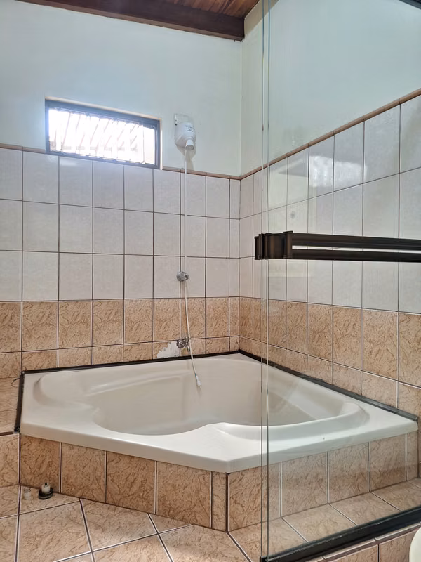 Venta de casa en el centro de San Isidro del General