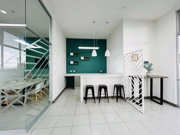 ALQUILER DE CASA EN CONDOMINIO MONTES DE OCA