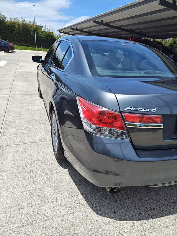Honda Accord V6 3.5L 2011 Km 194,000