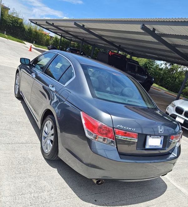 Honda Accord V6 3.5L 2011 Km 194,000
