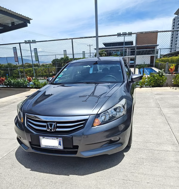 Honda Accord V6 3.5L 2011 Km 194,000