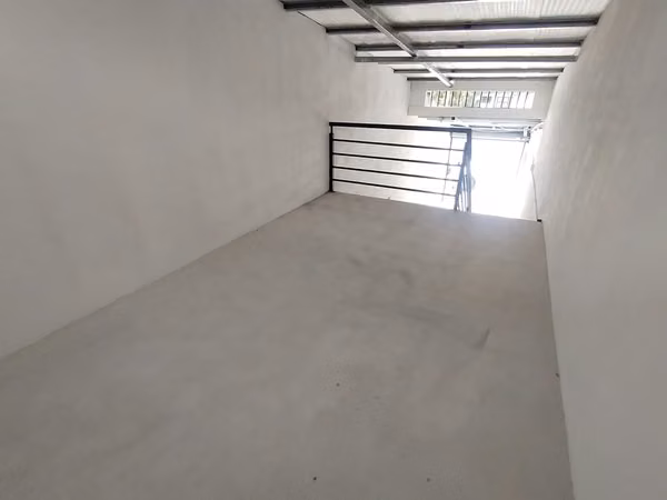 En alquiler local nuevo para su negocio cerca de Calle principal Desamparados. P.P ID 43329
