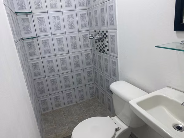 Un piso amueblado, seguro ytranquilo. Cerca de Ucimed