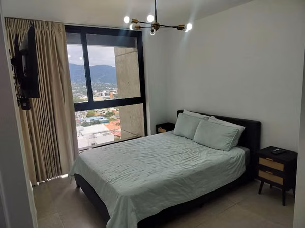 SE ALQUILA APARTAMENTO AMUEBLADO