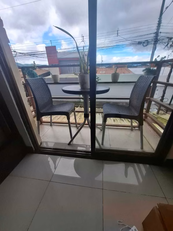 Venta Casa Residencial Monserrat Tres Ríos 2 hab 2 plantas