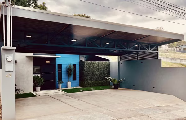 New house in a gated community – Grecia