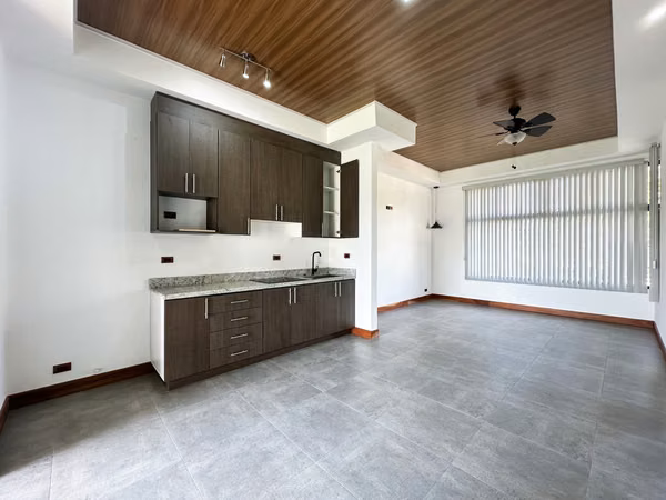 Alquiler de casa nueva y moderna, Orotina (FAU)