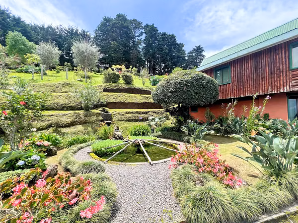 Casa de Montaña en 20.000 m² | Ríos, Vista al Valle y Chalet | Barva