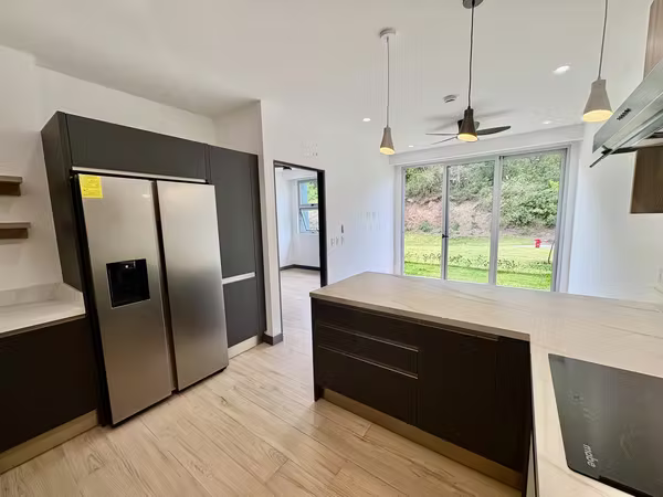 RIO ORO SANTA ANA! APARTAMENTO NUEVO DE 1HAB/1.5 BAÑOS CON JARDIN