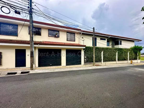 Commercial Property/Office/Apartment for Sale in San Pablo de Heredia RZ