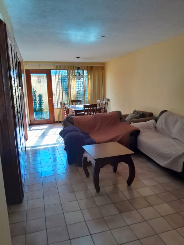 Spacious condominium for sale in La Uruca near the Gold Gym