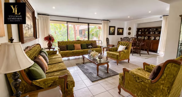 Apartamento 3 Hab. + Servicio en Venta | Bello Horizonte, Escazú