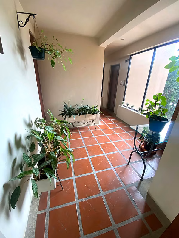 Apartamento 3 Hab. + Servicio en Venta | Bello Horizonte, Escazú