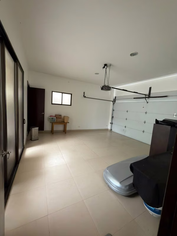 Casa de lujo en Hacienda del Sol Santa Ana con jardín privado y 5 habitaciones