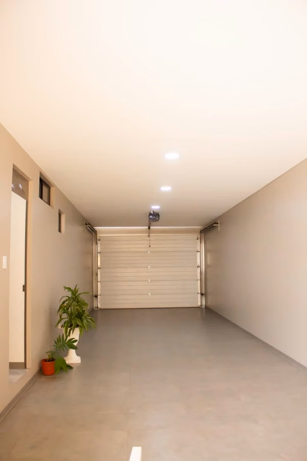 Edificio para clínica u oficinas en alquiler | Taras, Cartago
