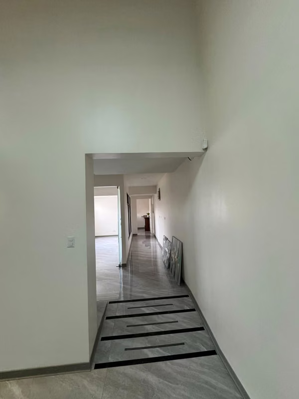 Edificio para clínica u oficinas en alquiler | Taras, Cartago