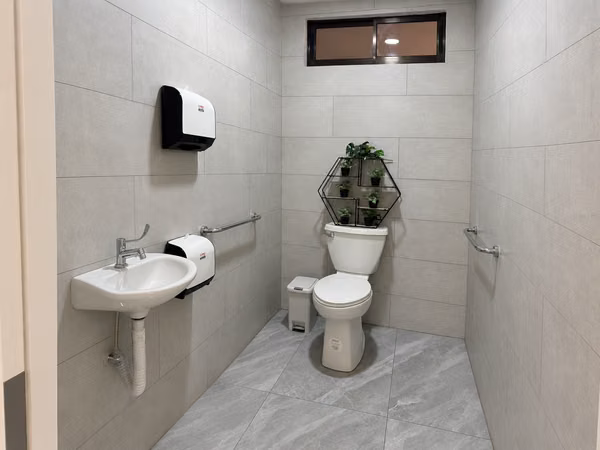 Edificio para clínica u oficinas en alquiler | Taras, Cartago