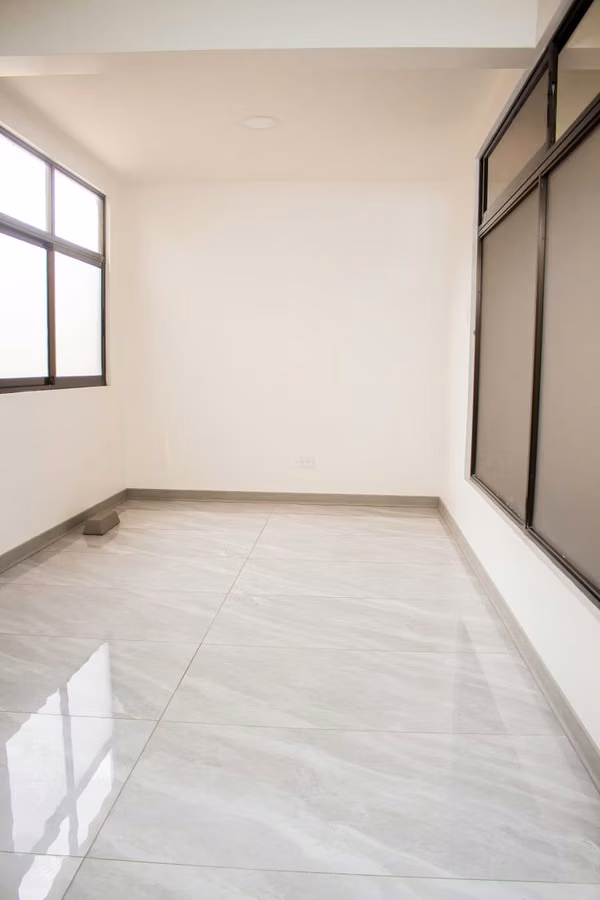 Edificio para clínica u oficinas en alquiler | Taras, Cartago
