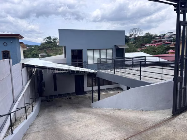 Venta de Casa + APTO en Grecia CENTRO de Alajuela. 26-2066 OPORTUNIDAD ÚNICA