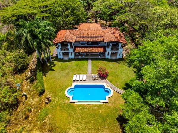 Beautiful house for sale in Tambor, Puntarenas