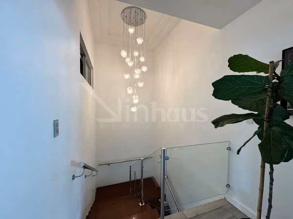 id 43396 Amplia vivienda con piscina privada