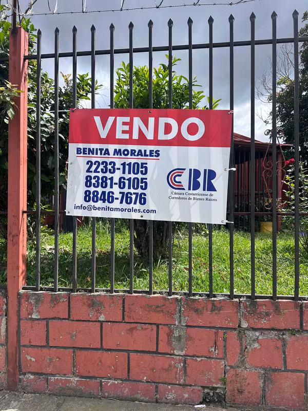 Venta de terreno en Calle Fallas