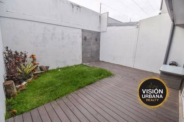 Casa de 3 Habitaciones con línea blanca Condominio en Río Palma