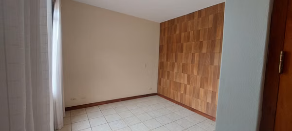 Se vende Casa en Condominio,  Pinares Curridabat