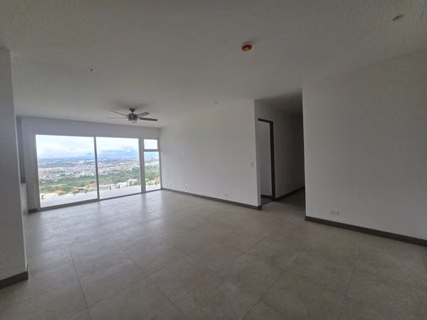 Guachipelín | House in Gated Community with Large Garden and View | $3,700 + IVA
