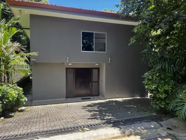 Vendo Casa en Condominio Rodeado de árboles en Brasil de Mora 250 m2