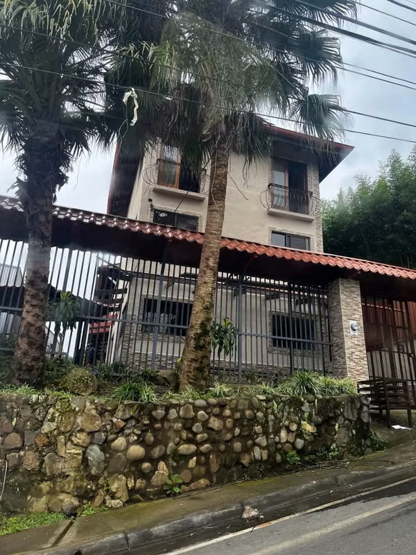 Large 2 bedroom home in cool hills of Escazu, view with city lights.