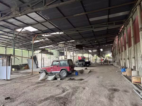 Large 2,400 m² Warehouse in Cartago – 180 Million