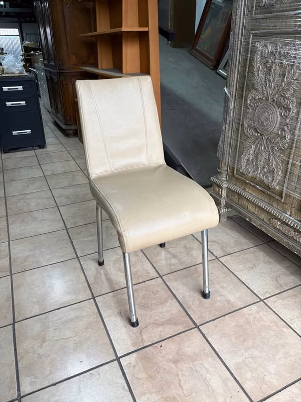 Silla De Cuero y Metal. Importada Como Nueva