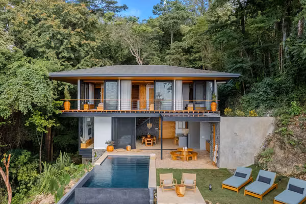 Villa de Lujo de 3 Habitaciones con Vista al Mar - Piscina Infinita y a Minutos del Océano