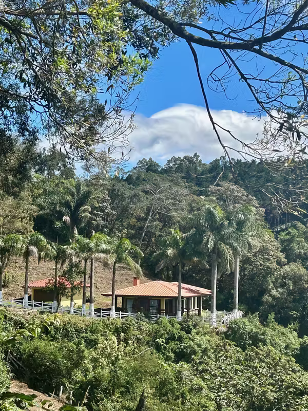 Venta de casa en San Isidro, 30423m². Vistas panorámicas y casa de visitas
