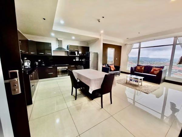 South Sabana - 1 Room - Furnished - Spacious 72m2
