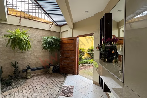 3-room REBAJADA (2 first level) + service